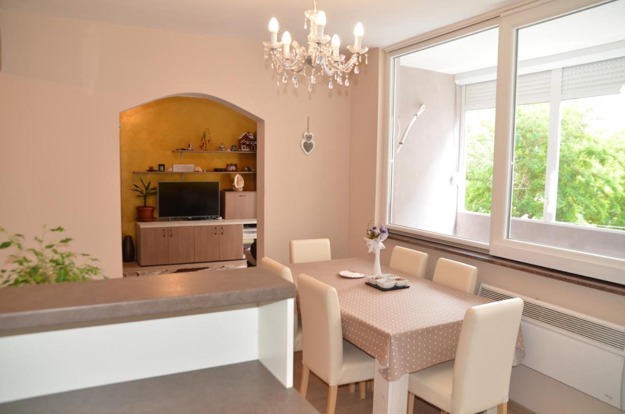 Apartament Quiet Area In The Center Of