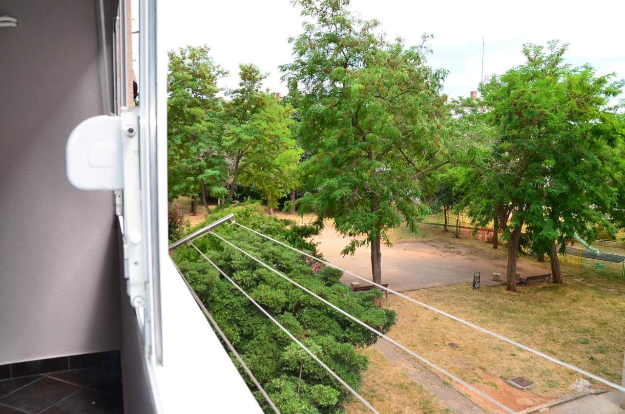 Quiet Area In The Center Of Apartament *