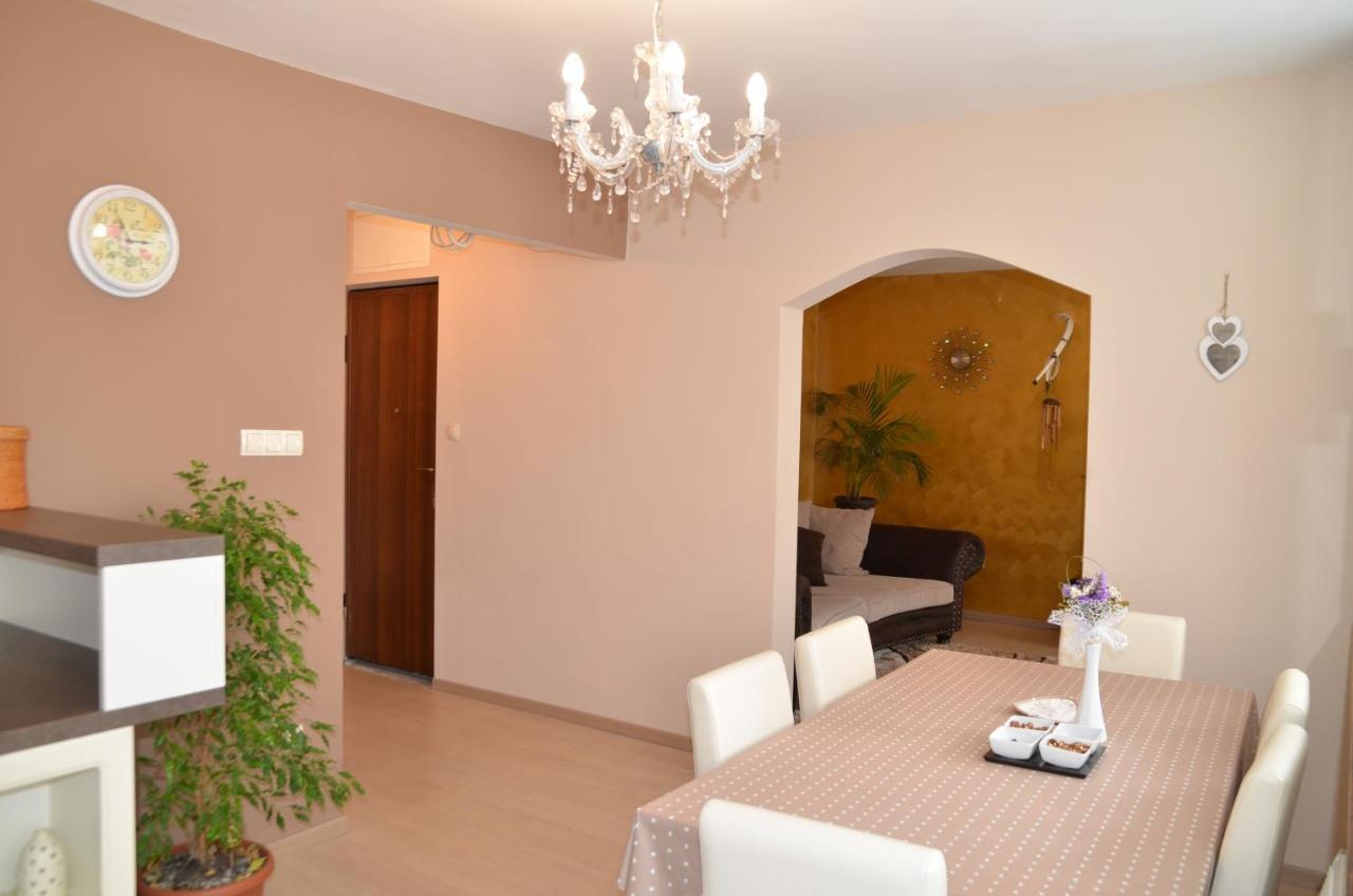 Apartament Quiet Area In The Center Of *